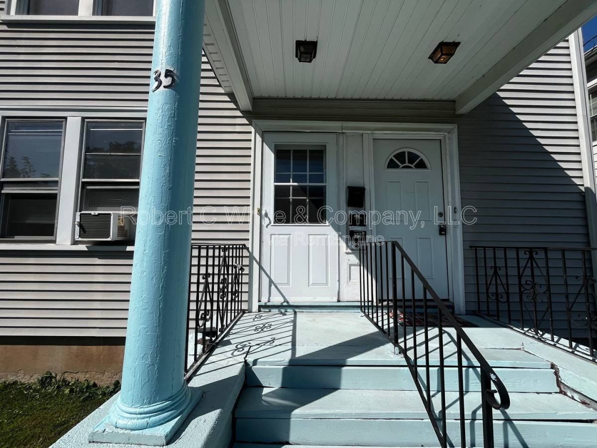 35 Outlook Ave #1 - Photo 3 of 10