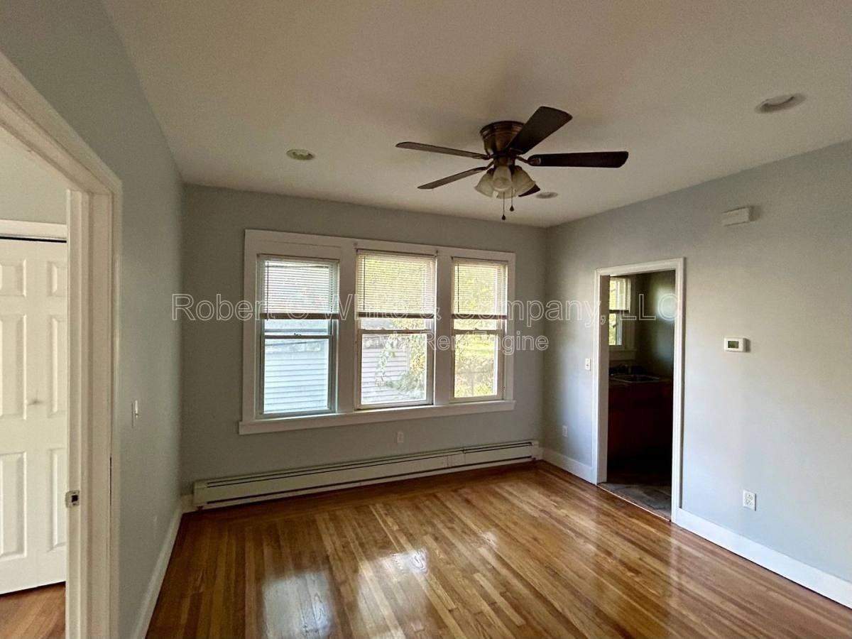 51 Mead St #1 - Photo 3 of 10