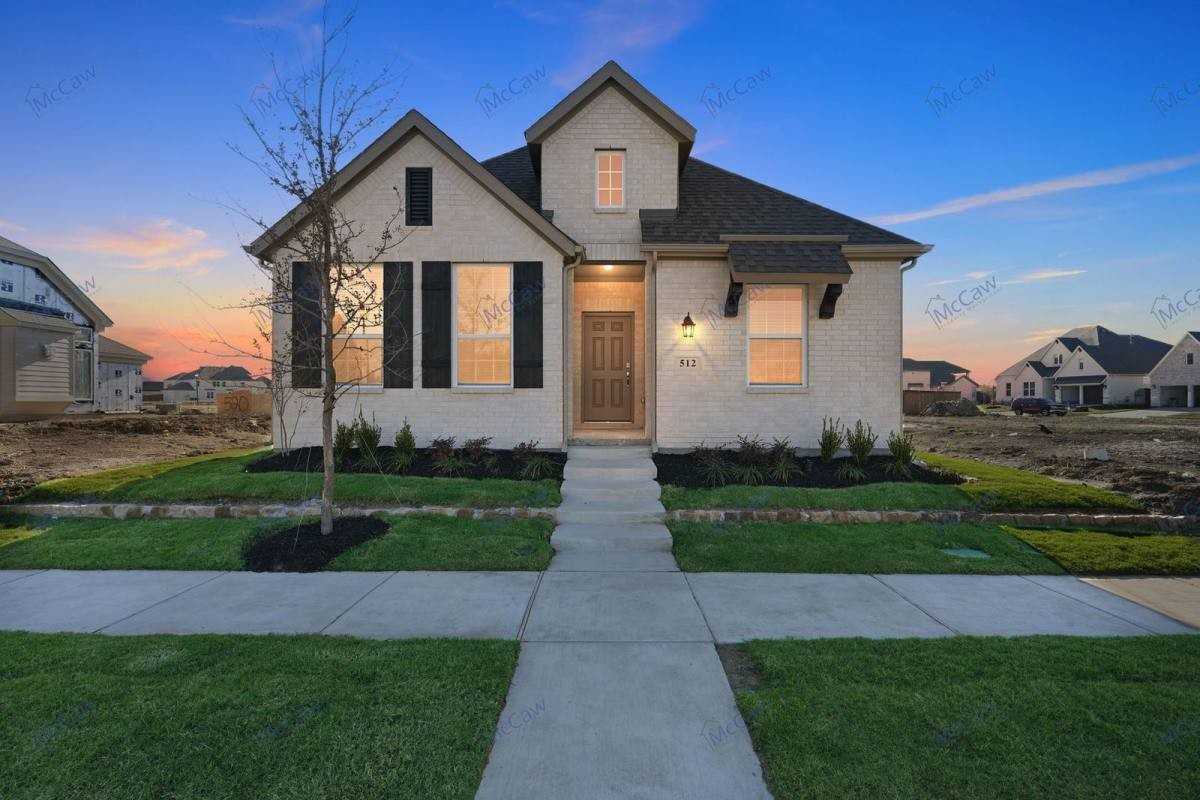 512 Baker Ct - Photo 2 of 10