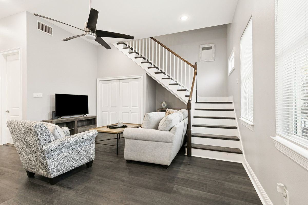 2133 Dumaine St - Photo 5 of 22