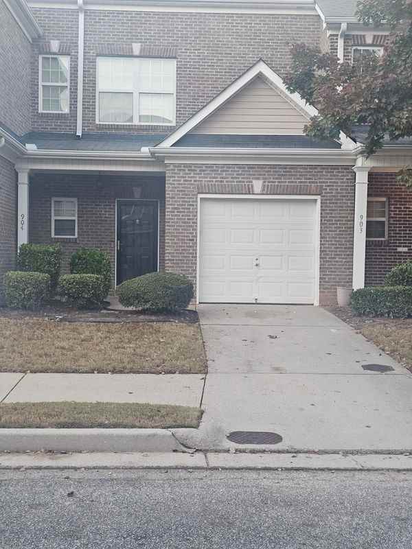 2555 Flat Shoals Rd - Photo 2 of 3