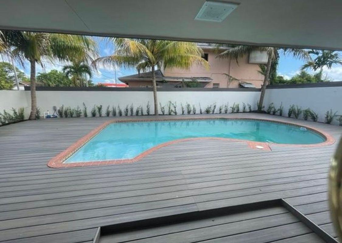 2780 Sw 31st Ave - Photo 7 of 21