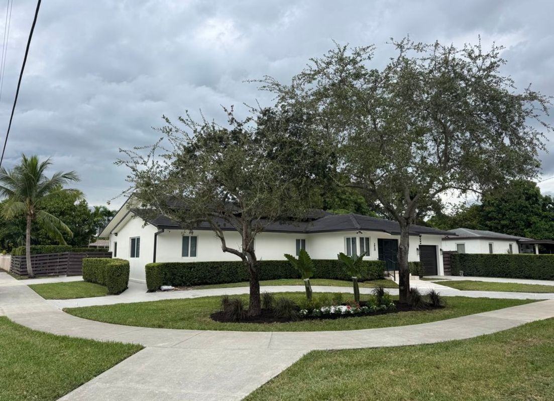 2930 Sw 79th Ct - Photo 2 of 10