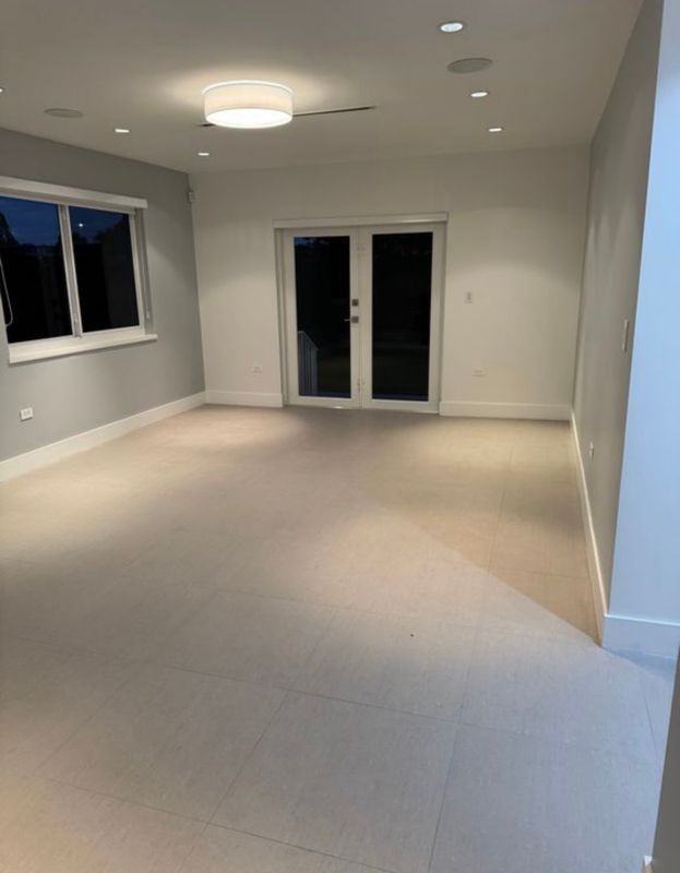 2930 Sw 79th Ct - Photo 7 of 10