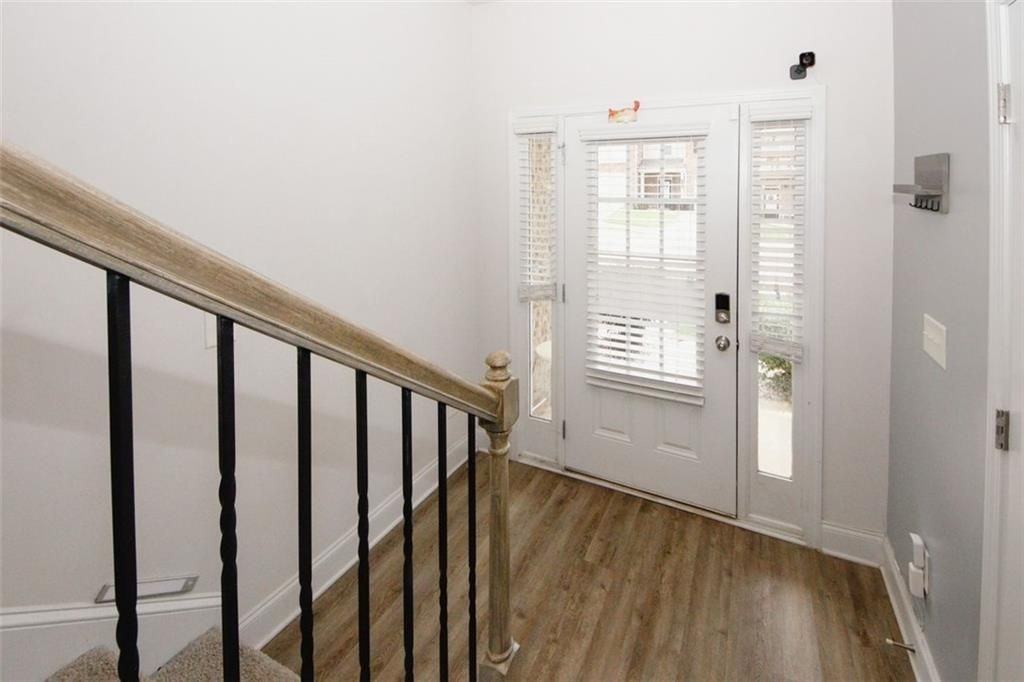 10162 Benton Woods Dr - Photo 2 of 50