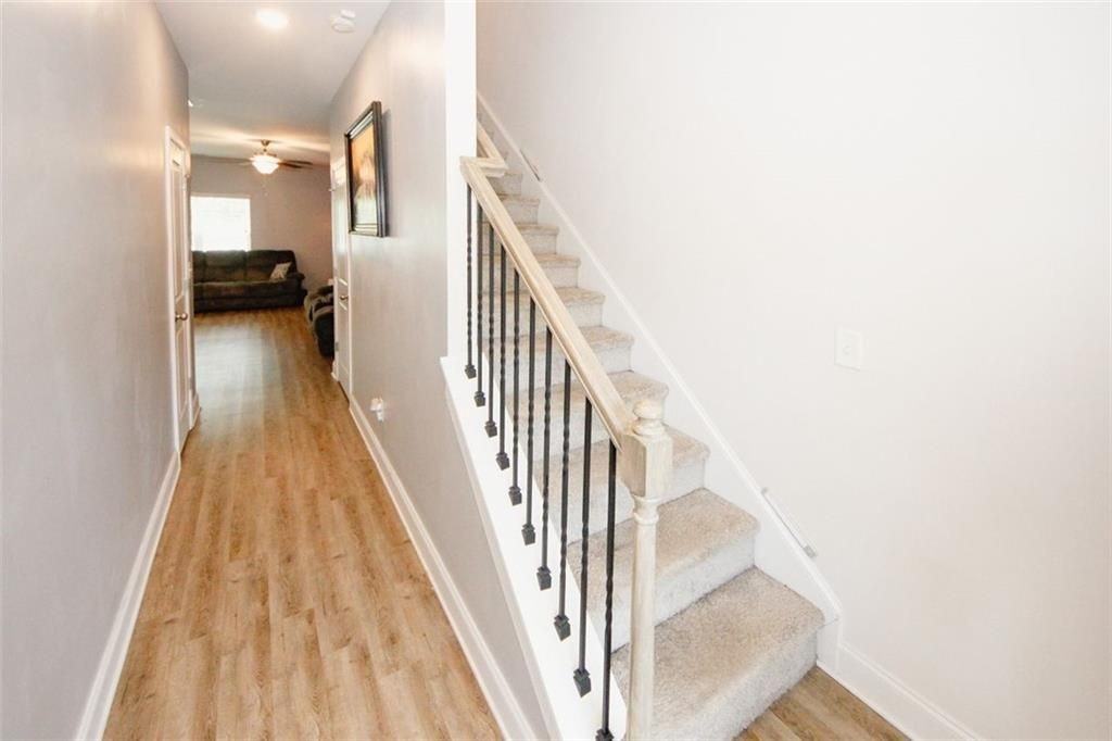 10162 Benton Woods Dr - Photo 5 of 50