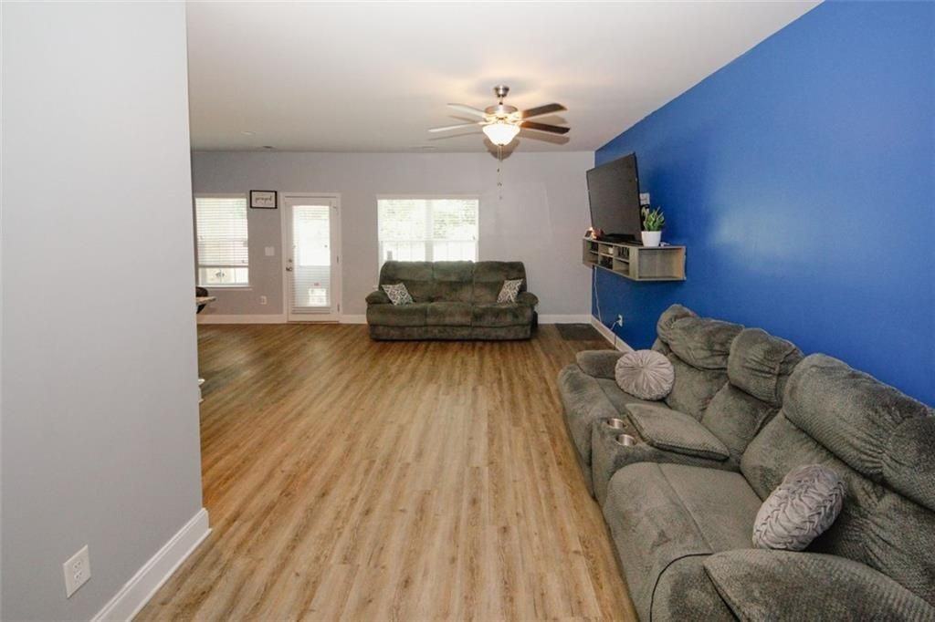 10162 Benton Woods Dr - Photo 7 of 50