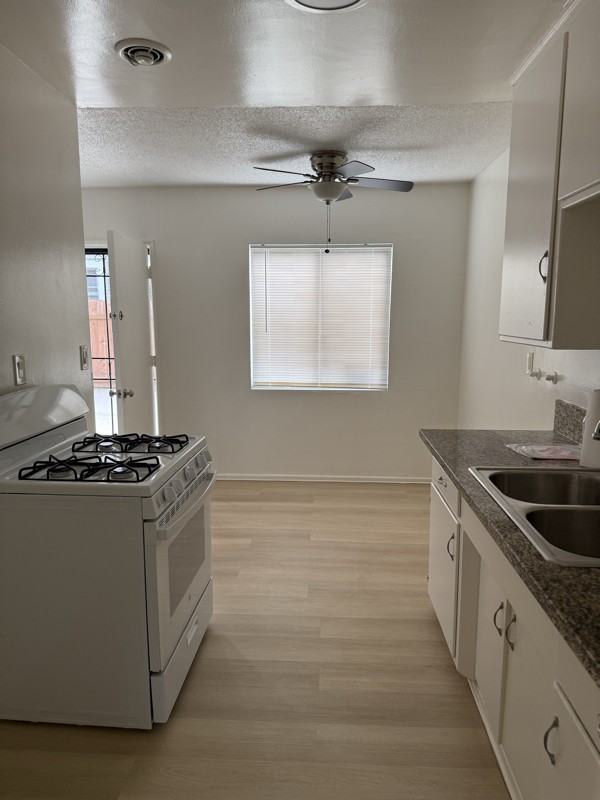 1070 Gardenia Ave #1