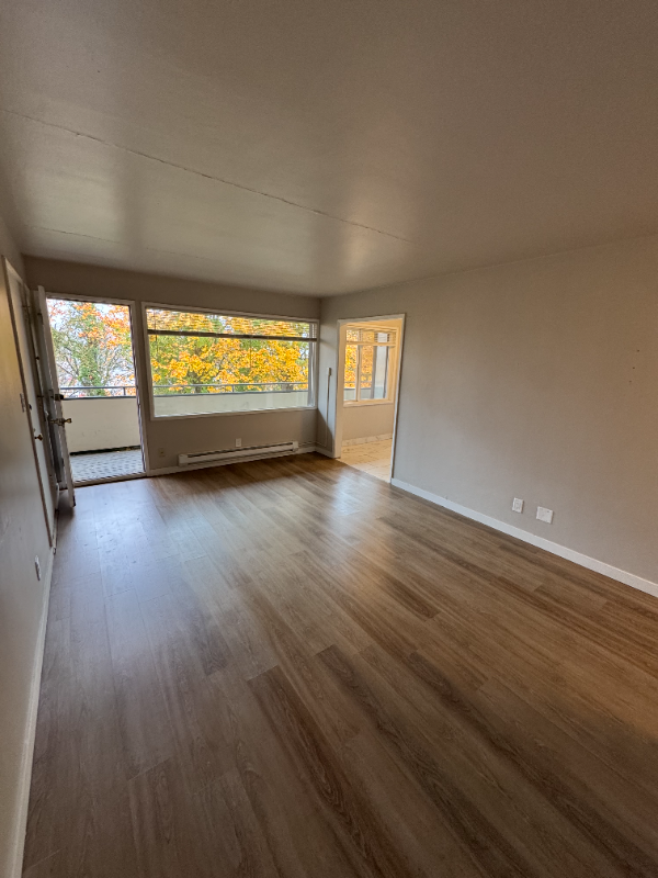 4640 22nd Ave Ne #9 - Photo 3 of 13