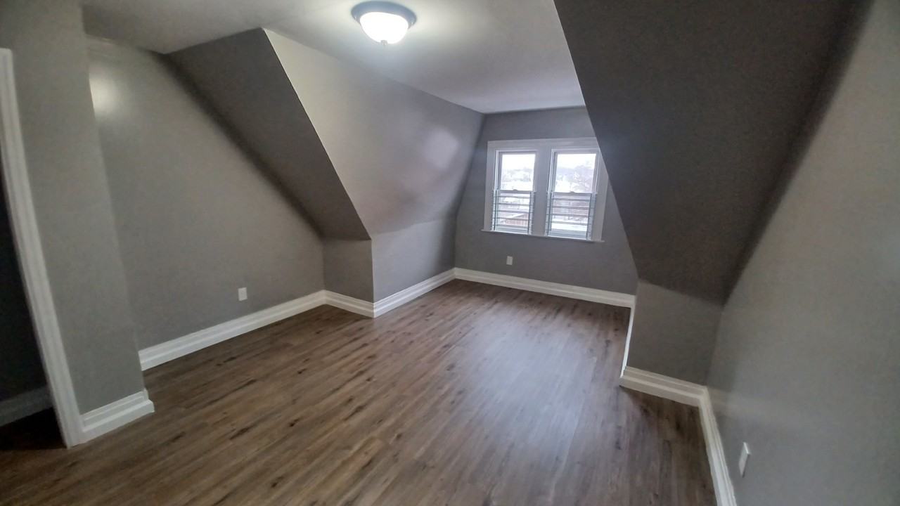 52 South 13th Street - Photo 4 of 7