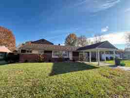 featured image of 2723 Hillview Dr