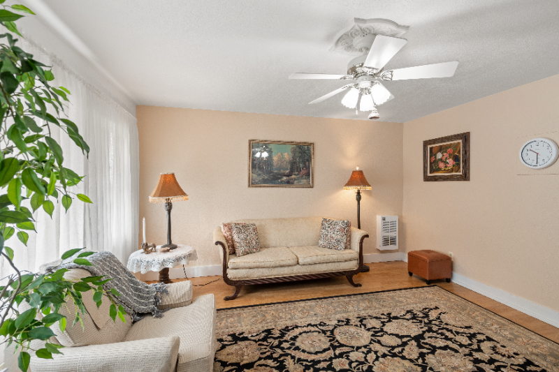 451 Broad St - Photo 3 of 14