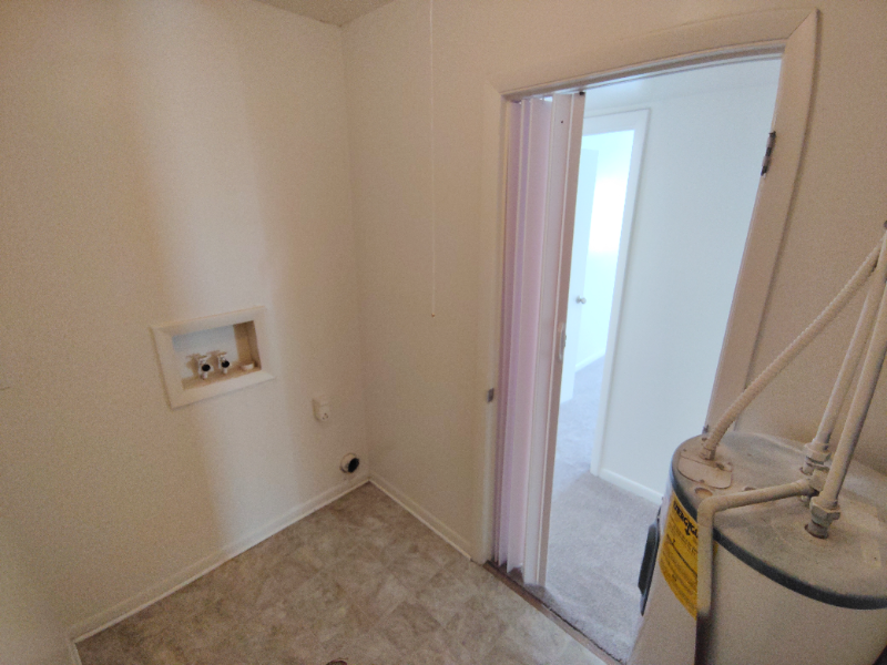 600 Reusens Rd #F63 - Photo 5 of 9