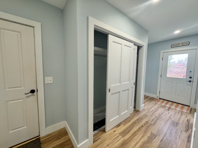 49 Fort Point Cove Rd - Photo 2 of 20