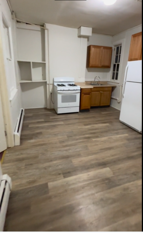 205 13th St #1 - Photo 3 of 5