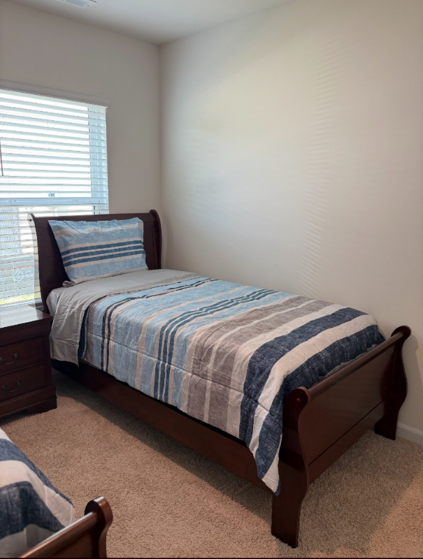 3903 Falcon Ct - Photo 2 of 12