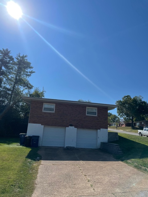 9040 Crest Oak Ln - Photo 2 of 20