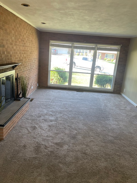 9040 Crest Oak Ln - Photo 3 of 20