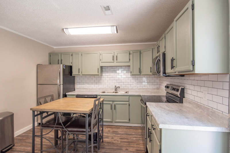 545 S Main St #1 - Photo 2 of 7