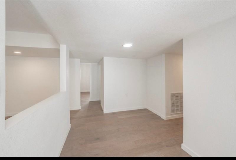 3506 South Elm Drive - Photo 2 of 17