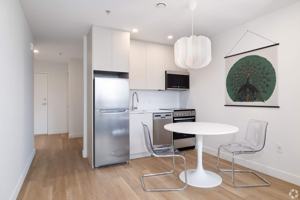 featured image of 1230 Rue Bishop