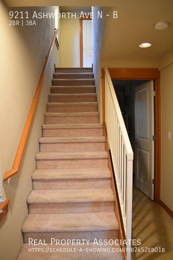 9211 Ashworth Ave N #B - Photo 3 of 19