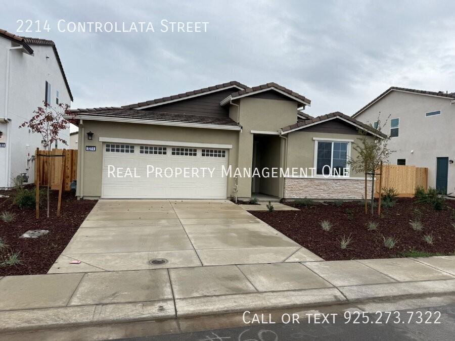 2214 Controllata St - Photo 2 of 29