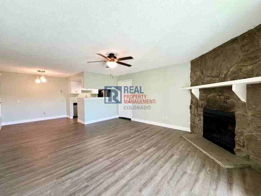 920 S Walden Way #203 - Photo 2 of 13