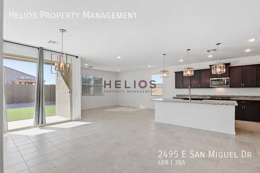 2495 East San Miguel Drive - Photo 7 of 41