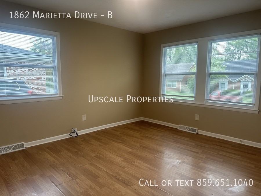 1862 Marietta Dr #B - Photo 3 of 10