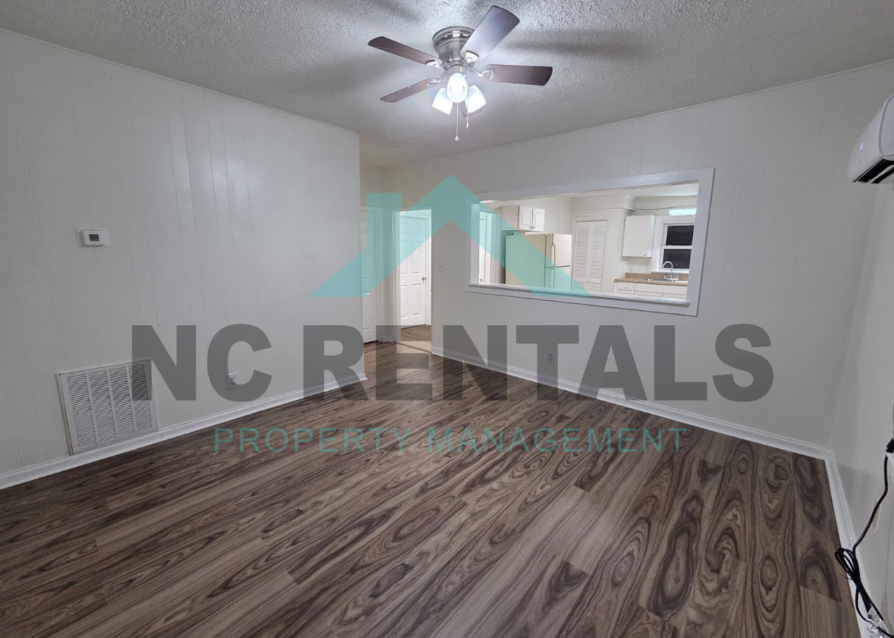 1302 Cypress St - Photo 7 of 24