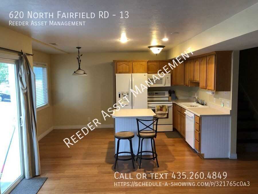 620 N Fairfield Rd #13 - Photo 3 of 16