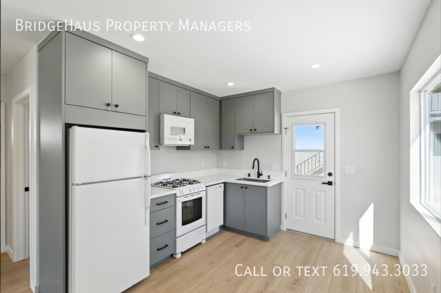 211 Hensley St - Photo 3 of 13