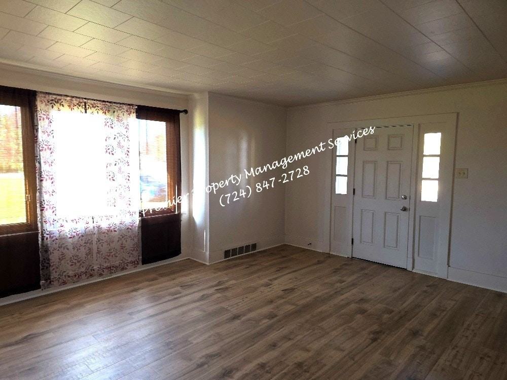 2454 Darlington Road, Unit 1 - Photo 5 of 16