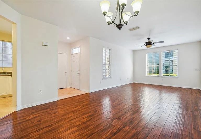 4008 Palmetto Palm Court - Photo 5 of 21