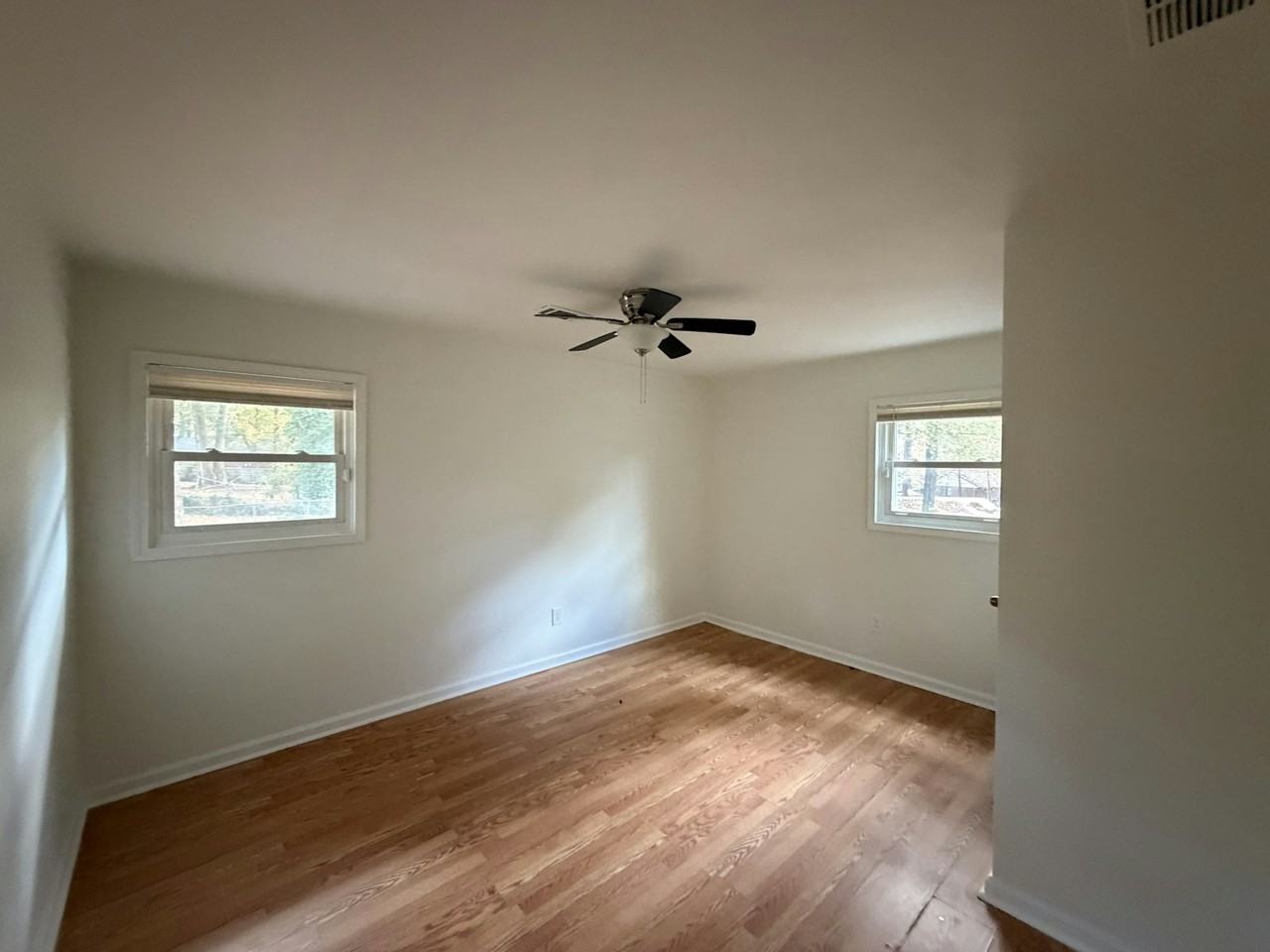 8450 Gettysburg Court - Photo 4 of 11