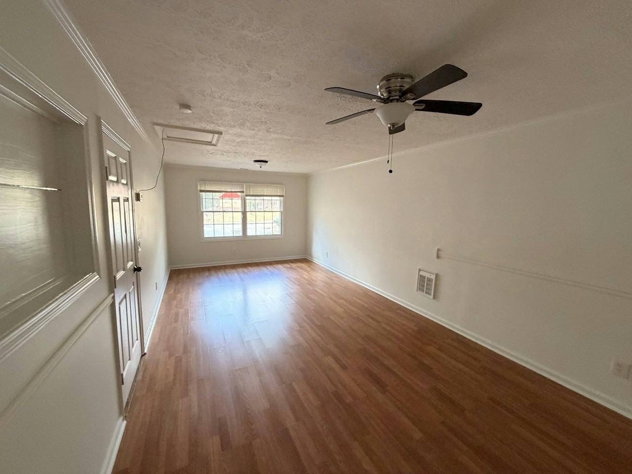 8450 Gettysburg Court - Photo 5 of 11