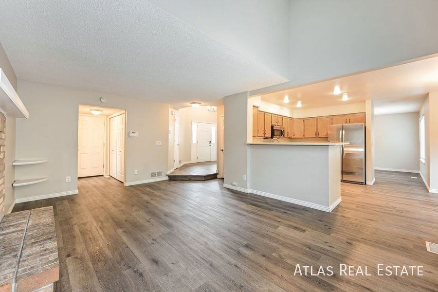 18109 E Lasalle Pl - Photo 2 of 20