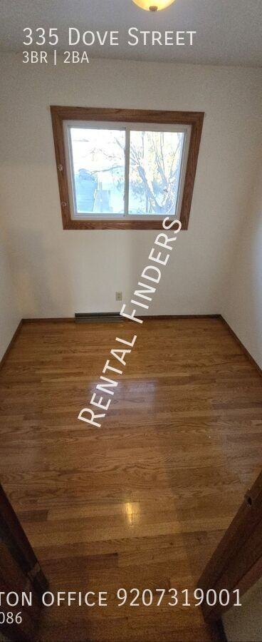 335 Dove St - Photo 4 of 13