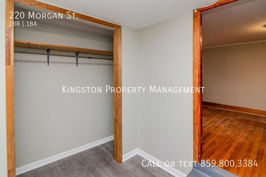 220 Morgan St - Photo 5 of 12