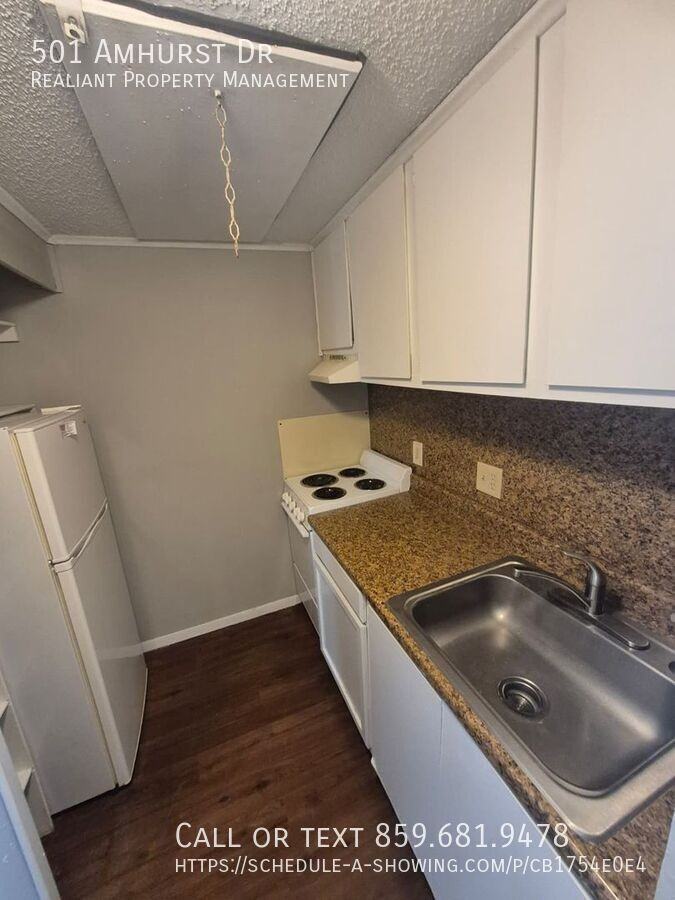 501 Amhurst Dr - Photo 4 of 8