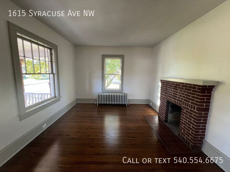 1615 Syracuse Avenue Northwest - Photo 3 of 15