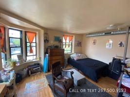 featured image of 252-54 South Street #3