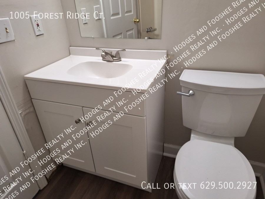 1005 Forest Ridge Ct - Photo 5 of 9