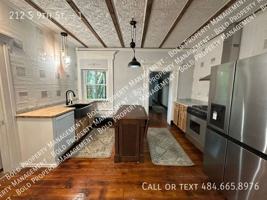 featured image of 212 S 9th St #1