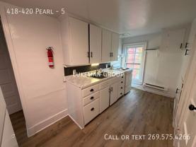 418 418-420 Pearl #5 - Photo 1 of 1