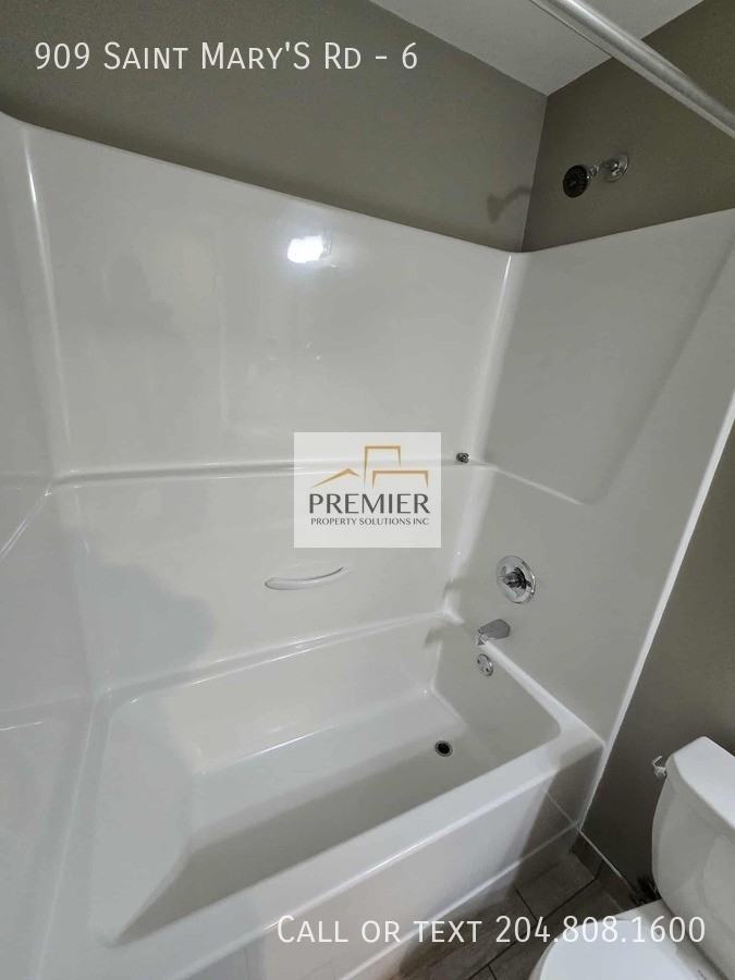 909 Saint Mary’S Road #6 - Photo 6 of 9