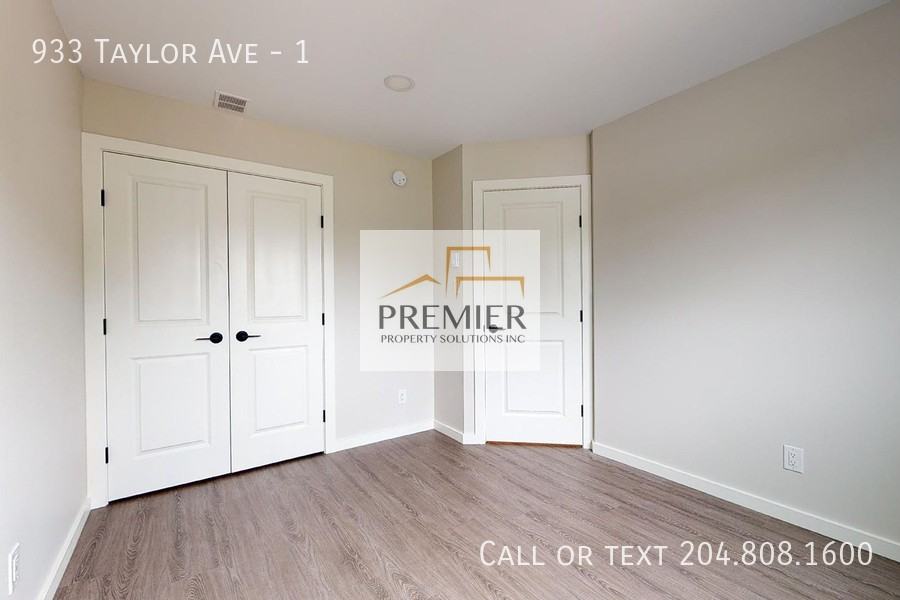 933 Taylor Ave #1 - Photo 4 of 7