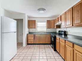 710 E Floribraska Ave #B - Photo 1 of 1