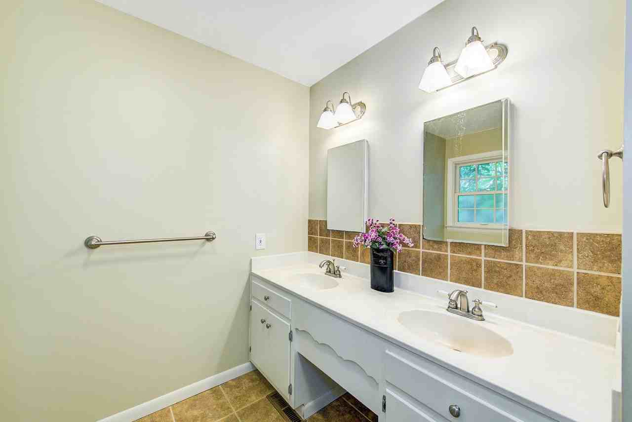 3254 Kenilworth Dr #NA - Photo 6 of 12